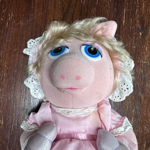 Vintage 1987 Worlds Of Wonder Baby Miss Piggy Little Boppers Plush Doll Pink Dre - Picture 2 of 16
